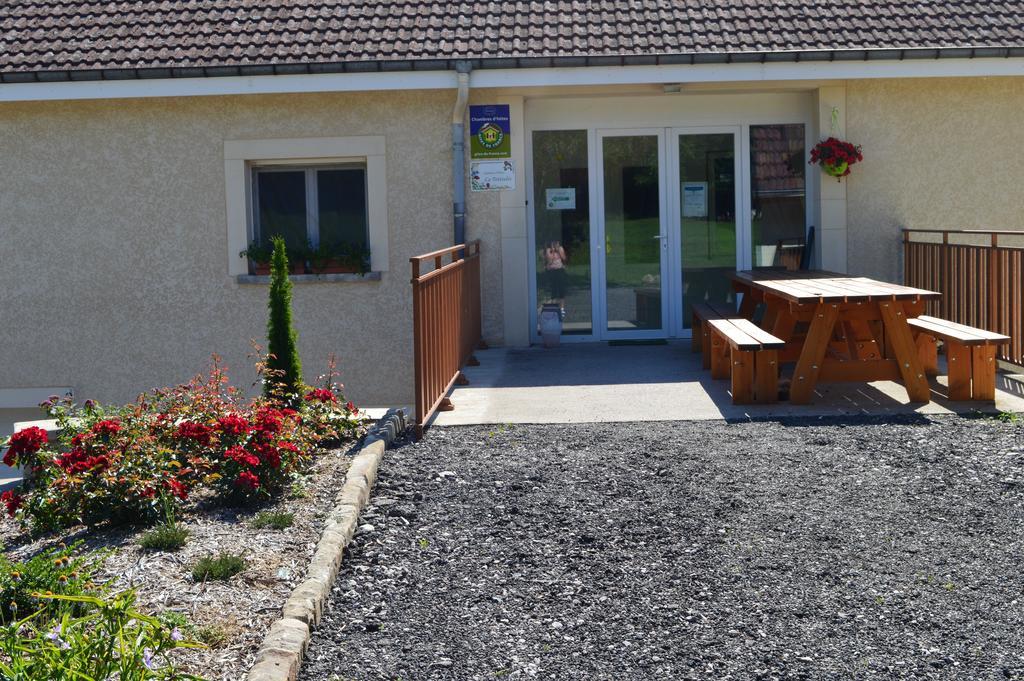 Chambres Et Table D'Hotes La Trottelee Bellefontaine  Exterior photo